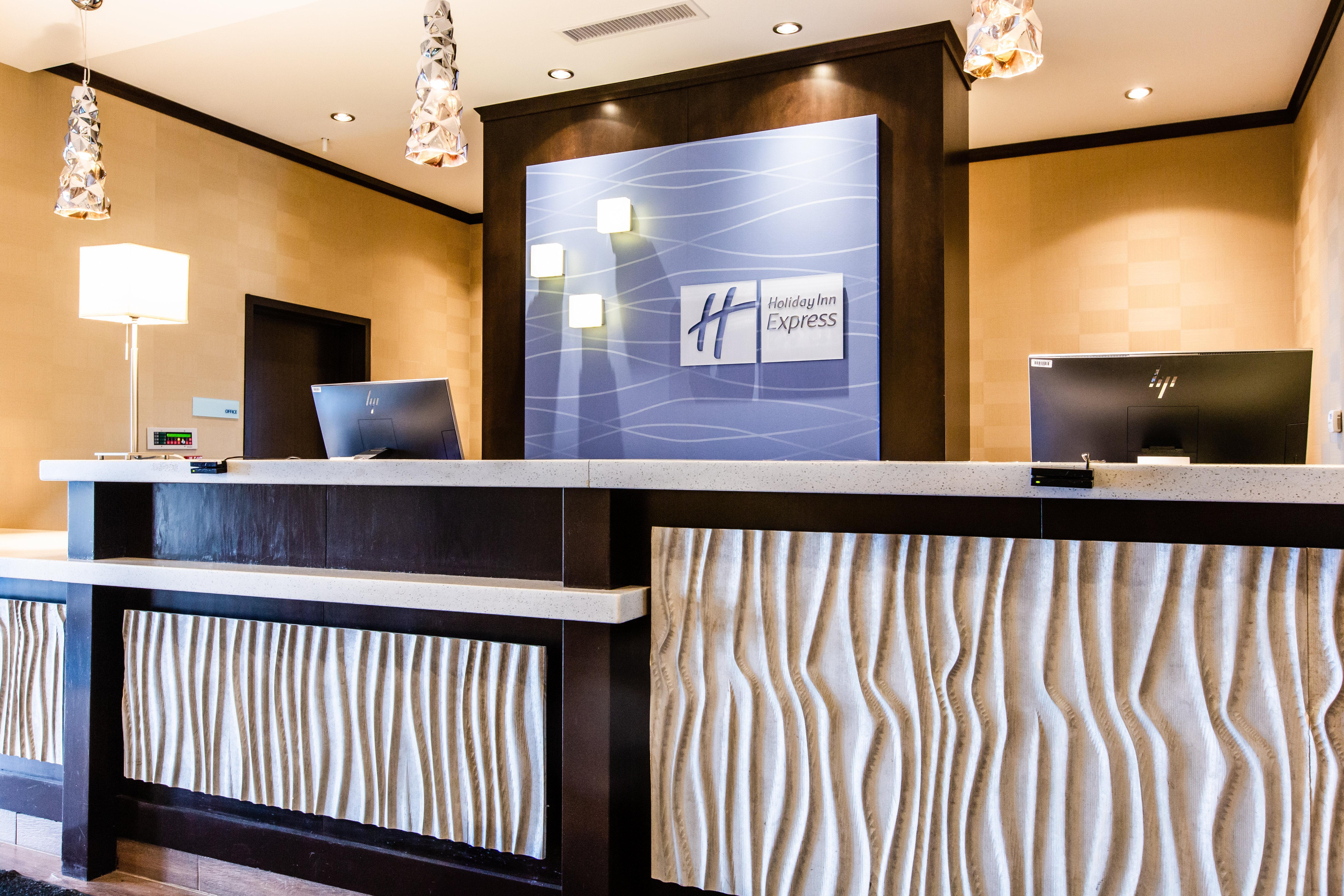 Holiday Inn Express & Suites Spruce Grove - Stony Plain By Ihg מראה חיצוני תמונה